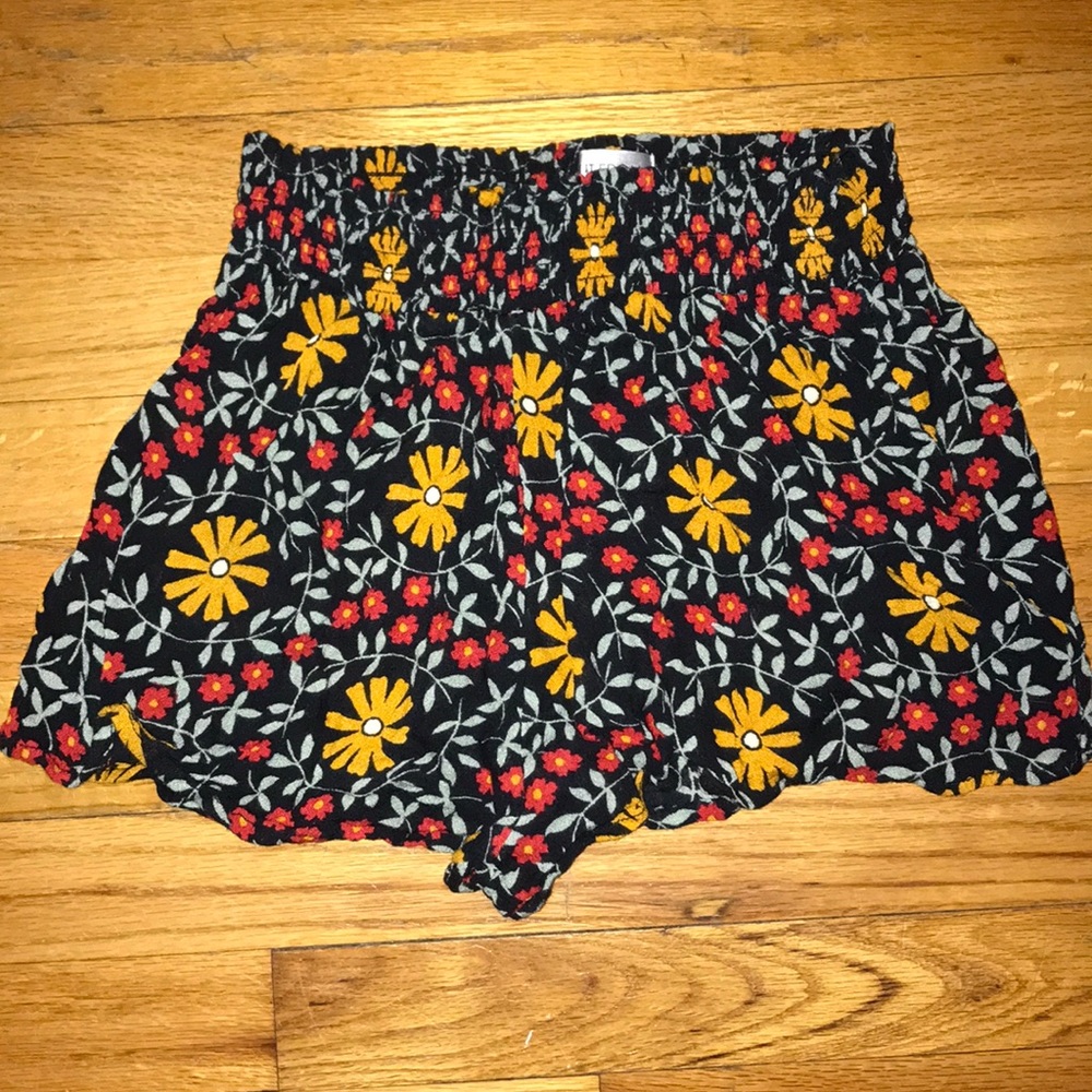 Urban Outfitters out from under floral shorts S